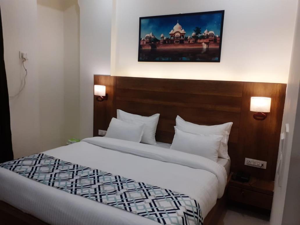 The Govindam Resort Vrindavan Ngoại thất bức ảnh