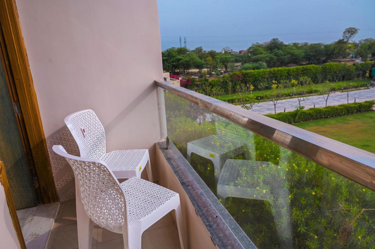 The Govindam Resort Vrindavan Ngoại thất bức ảnh