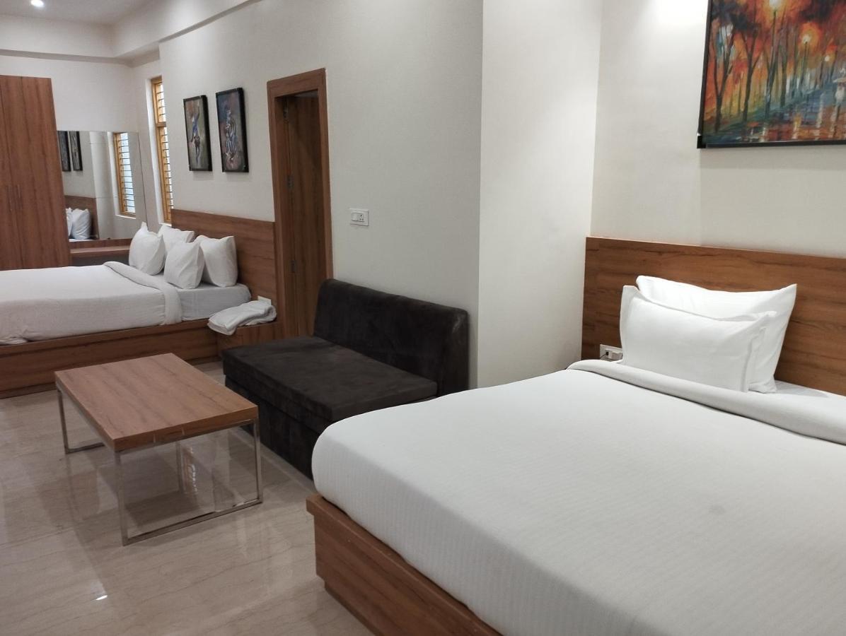 The Govindam Resort Vrindavan Ngoại thất bức ảnh